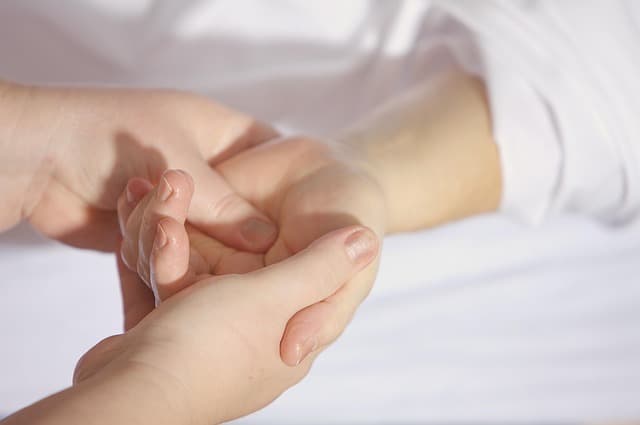 Les meilleures techniques de massage facial coréen pour une peau éclatante